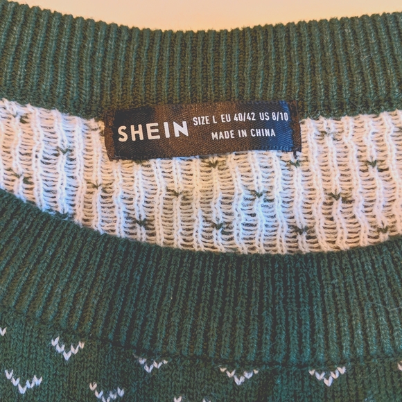 Stein Men's Ugly Christmas Sweater. Green with deer and tree design size L - Picture 3 of 6